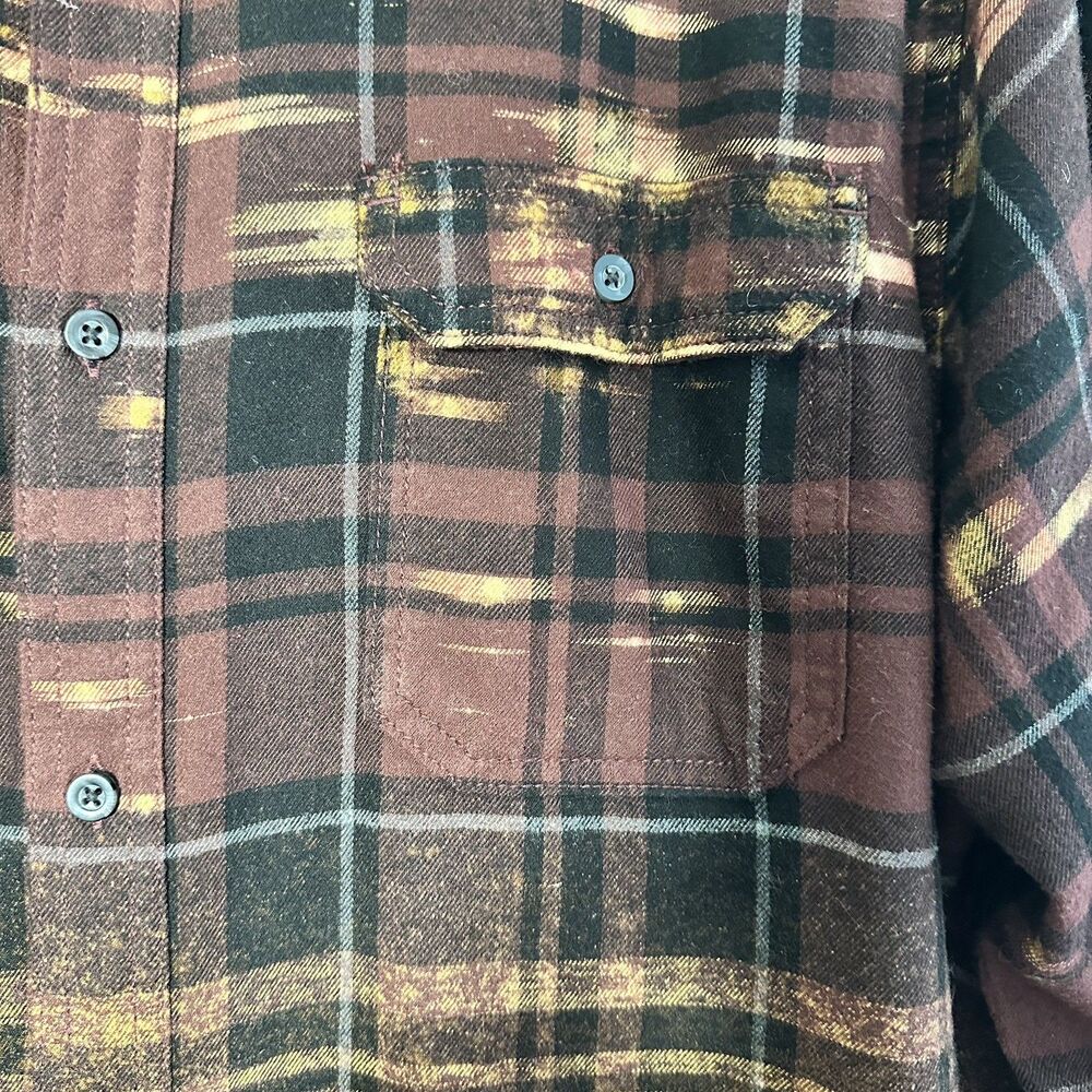 Boutique, One of a Kind, Oversized, Appliquéd Cross, Flannel Shirt, M/L/XL - Picture 5 of 8